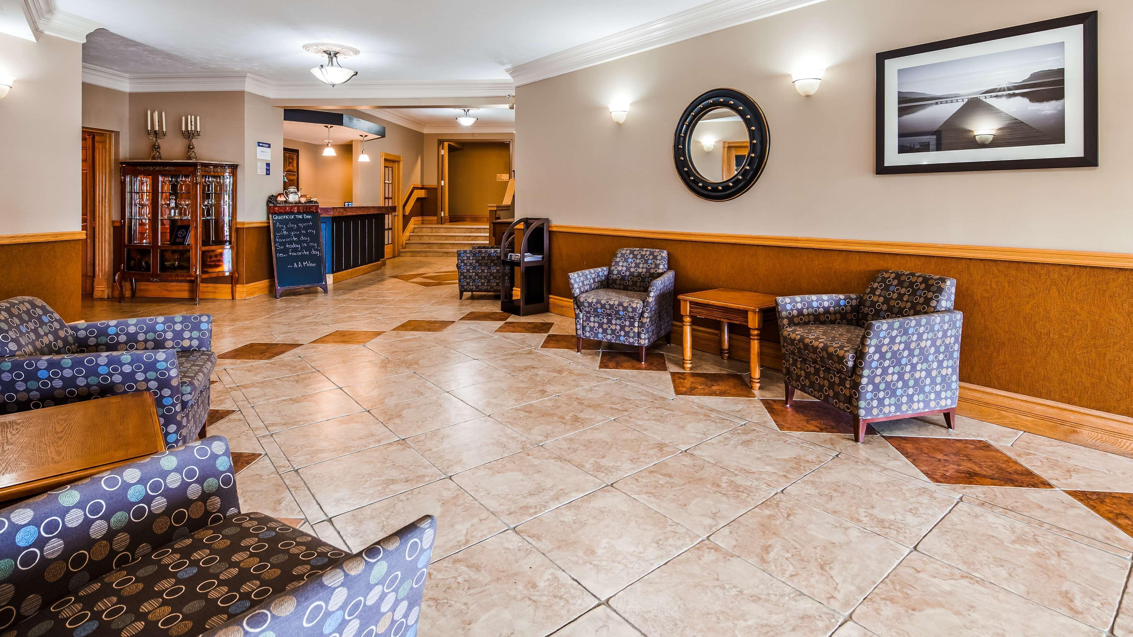 Surestay Plus Hotel By Best Western Кинкардин Экстерьер фото