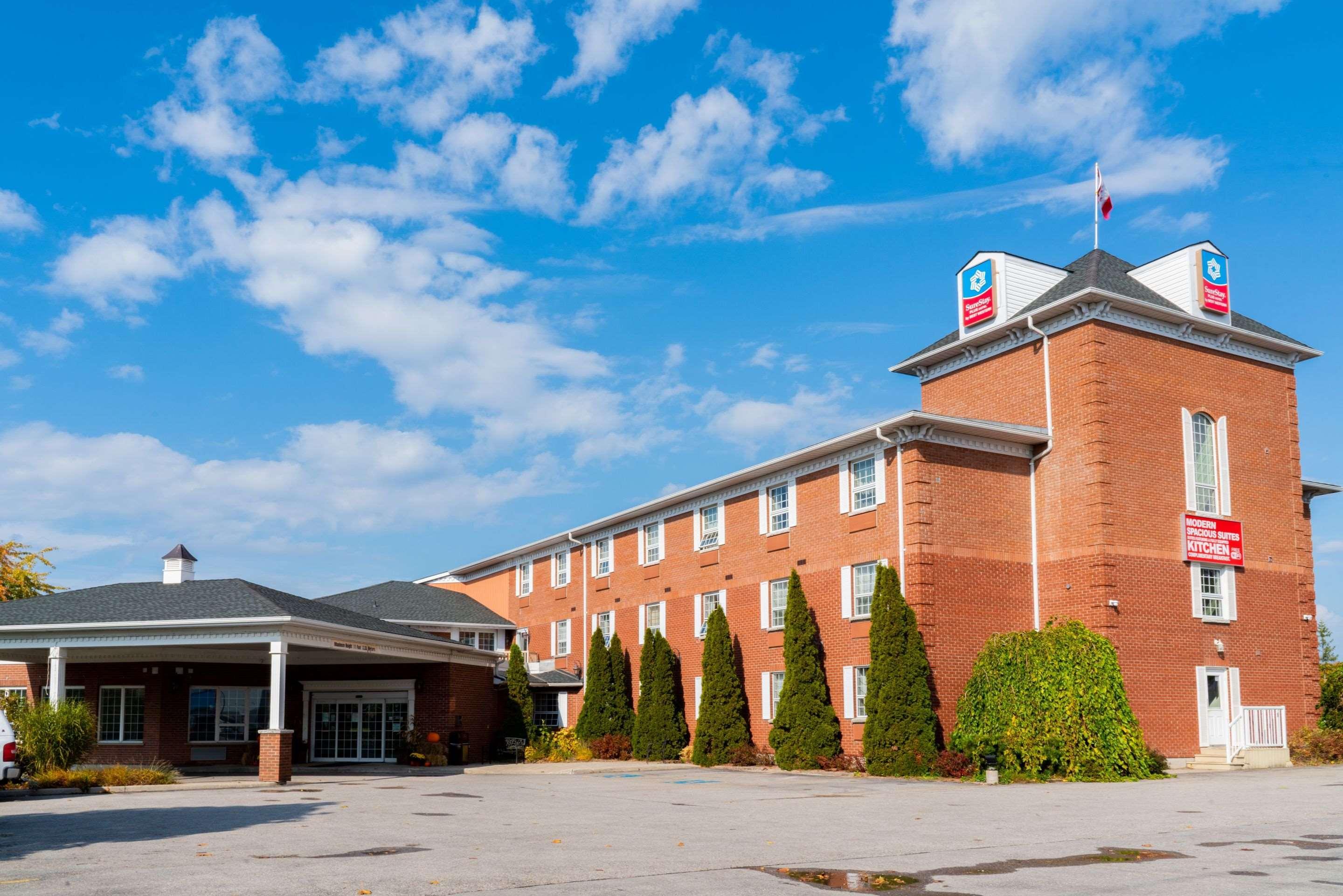 Surestay Plus Hotel By Best Western Кинкардин Экстерьер фото