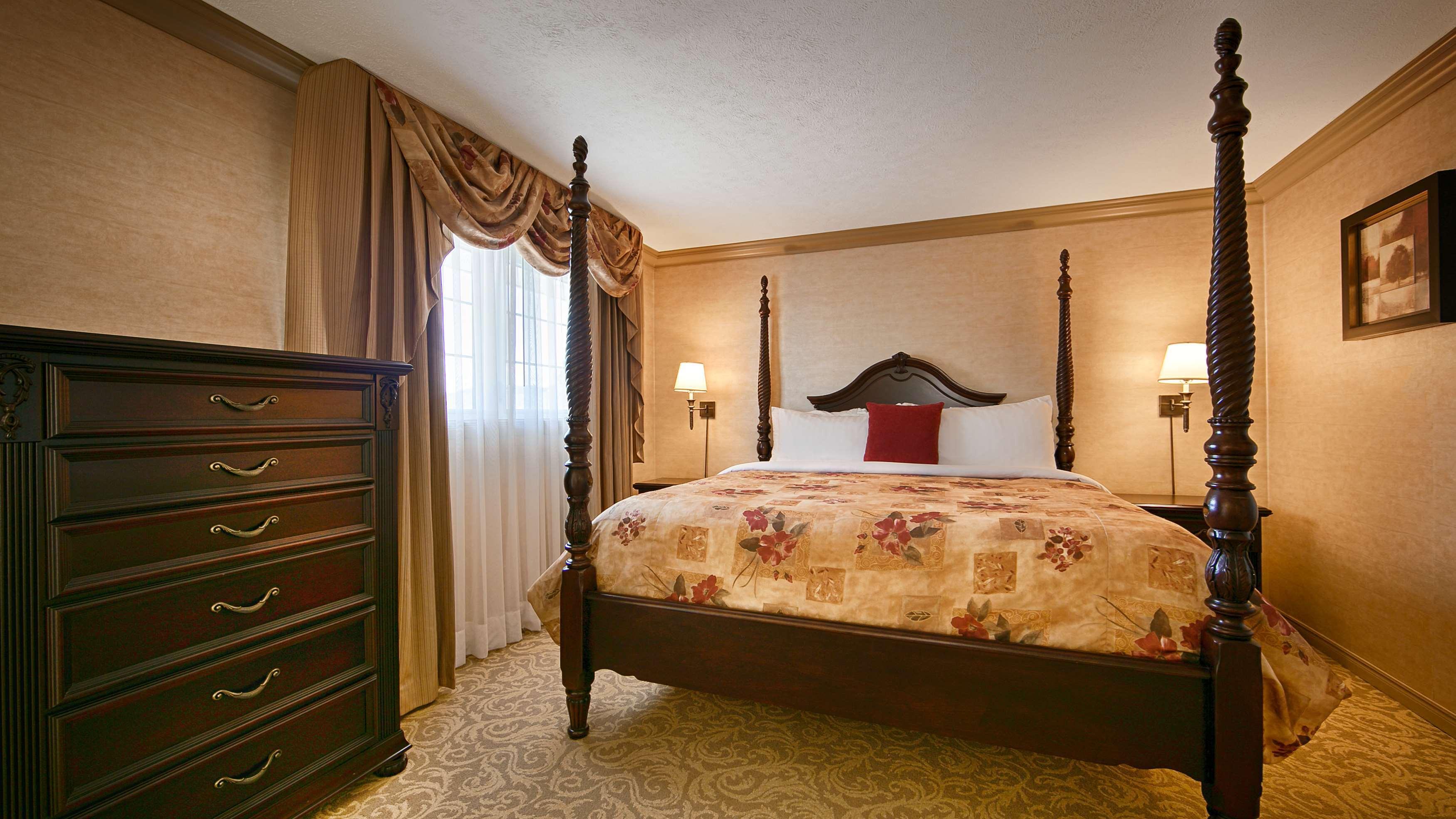 Surestay Plus Hotel By Best Western Кинкардин Экстерьер фото